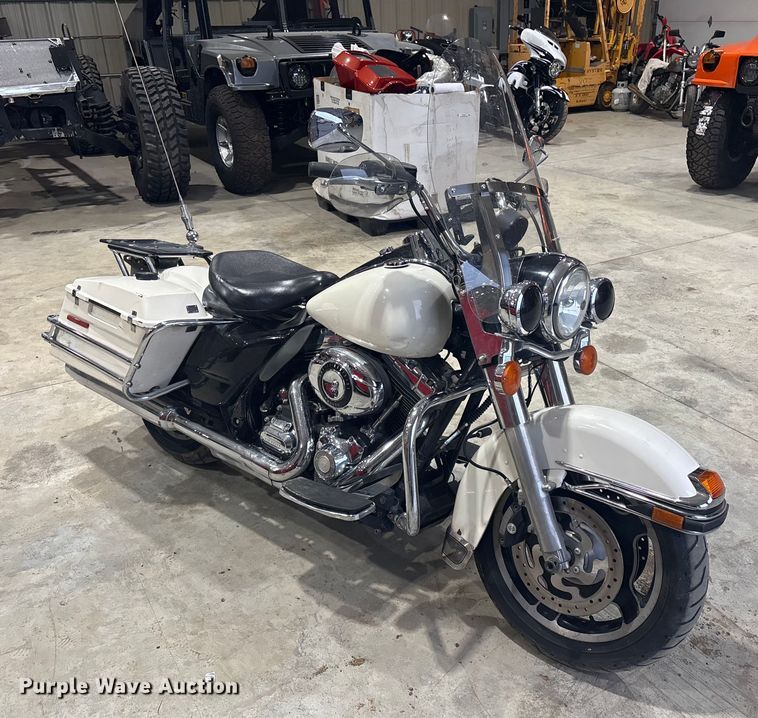 image for item EV2515 2012 Harley Davidson Police Road King motorcycle