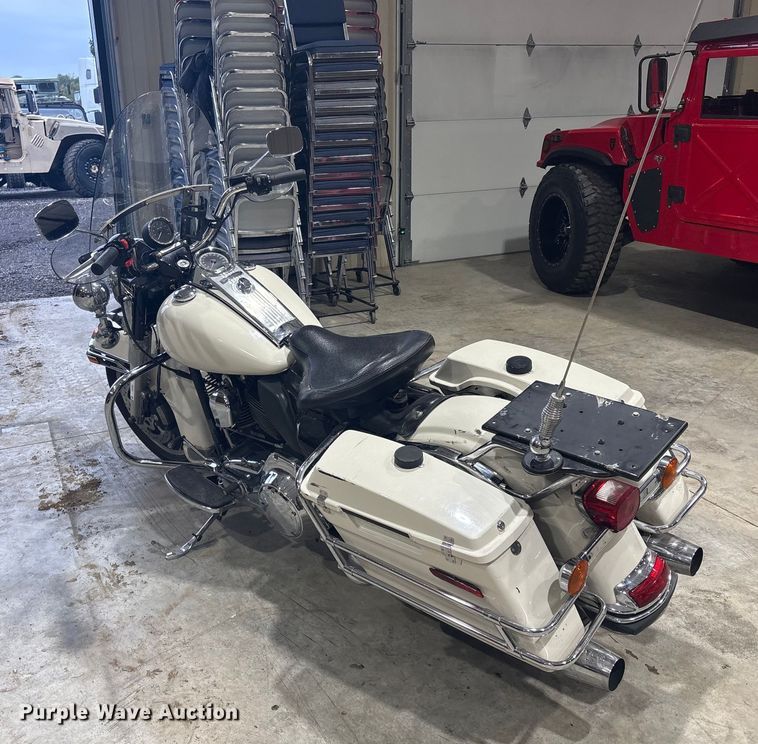 image for item EV2515 2012 Harley Davidson Police Road King motorcycle