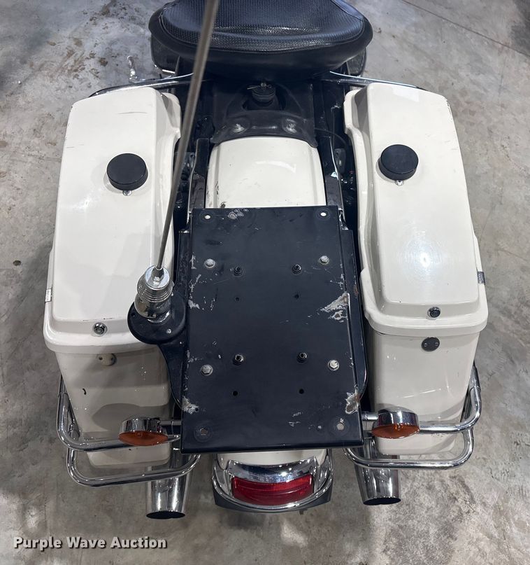 image for item EV2515 2012 Harley Davidson Police Road King motorcycle