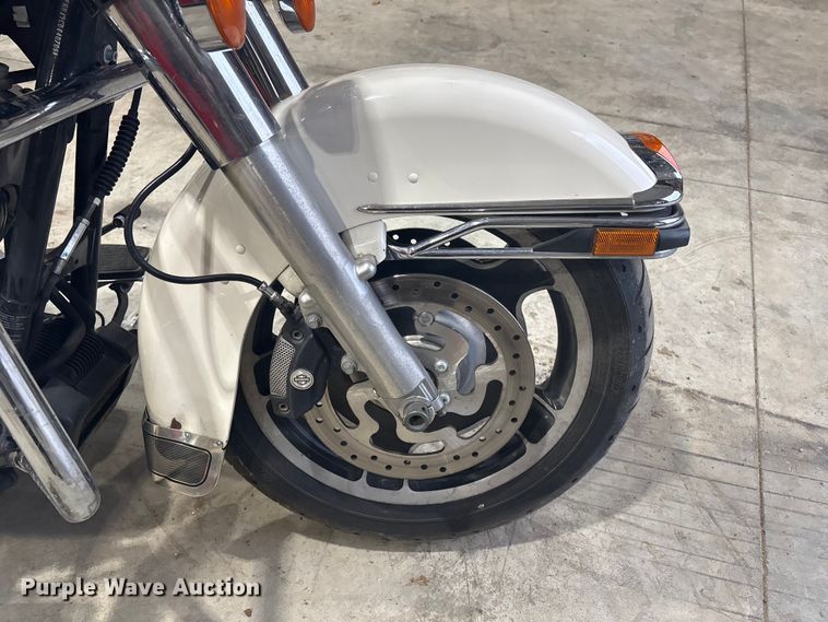 image for item EV2515 2012 Harley Davidson Police Road King motorcycle