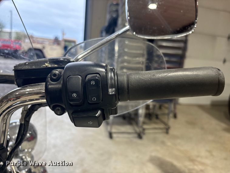 image for item EV2515 2012 Harley Davidson Police Road King motorcycle