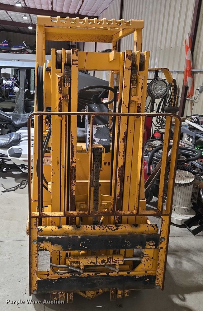 image for item EV2516 2016 Hyster E25XL-MIL forklift