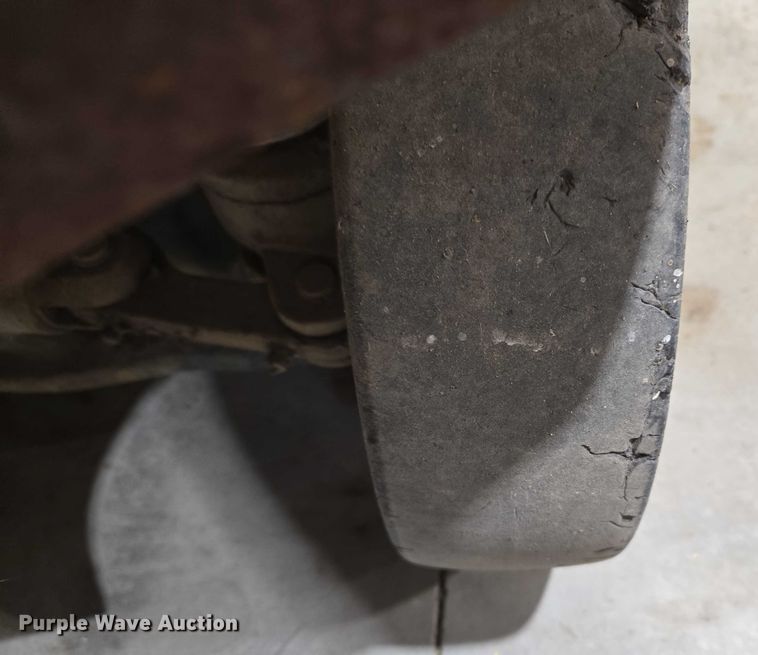 image for item EV2516 2016 Hyster E25XL-MIL forklift