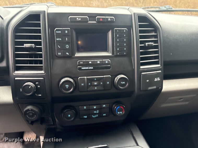 image for item EV2521 2020 Ford F150 XL SuperCrew pickup truck