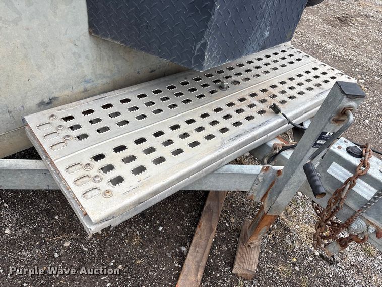 image for item EV2522 2010 Dempster utility trailer
