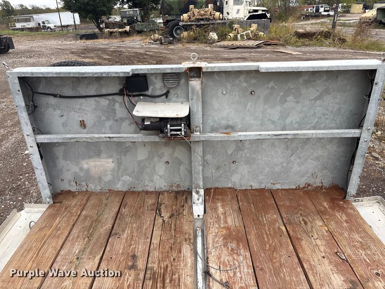 image for item EV2522 2010 Dempster utility trailer