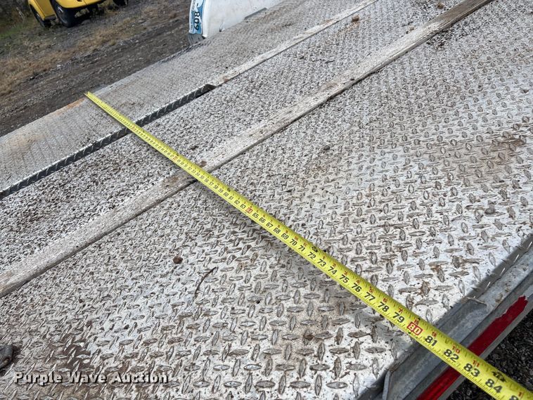 image for item EV2522 2010 Dempster utility trailer