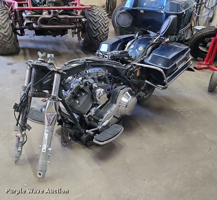 image for item EV2524 2004 Harley Davidson Electra Glide Ultra Classic motorcycle