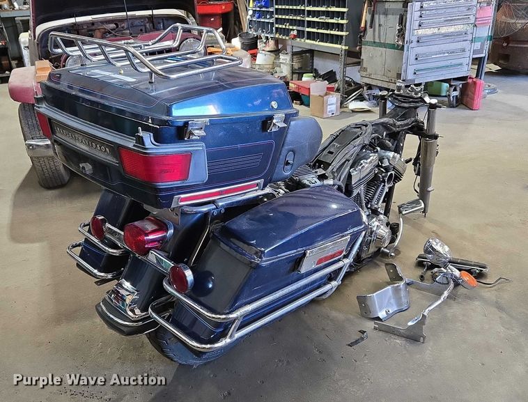 image for item EV2524 2004 Harley Davidson Electra Glide Ultra Classic motorcycle