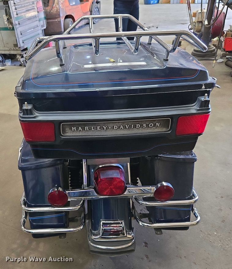 image for item EV2524 2004 Harley Davidson Electra Glide Ultra Classic motorcycle