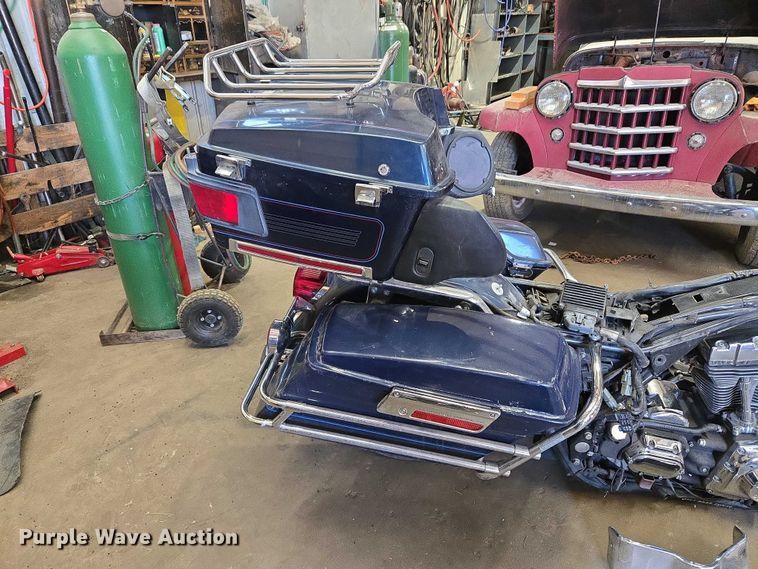 image for item EV2524 2004 Harley Davidson Electra Glide Ultra Classic motorcycle