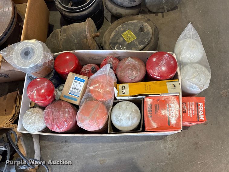 image for item EV2525 Heavy truck parts