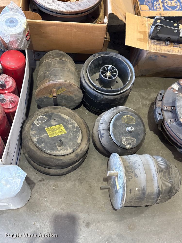 image for item EV2525 Heavy truck parts