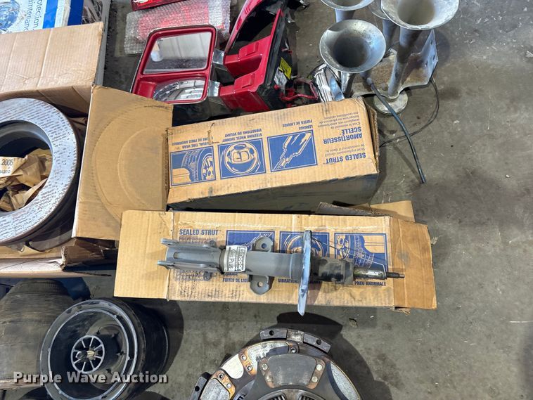 image for item EV2525 Heavy truck parts