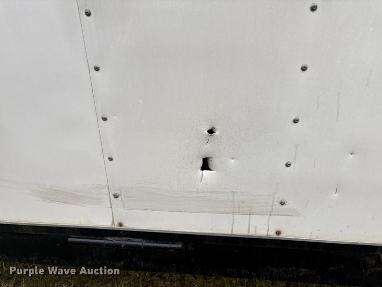 image for item EV2528 2012 Haulmark VT818BT-102 enclosed cargo trailer