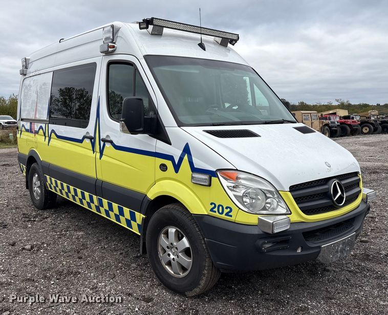 image for item EV2530 2012 Mercedes Benz Sprinter van
