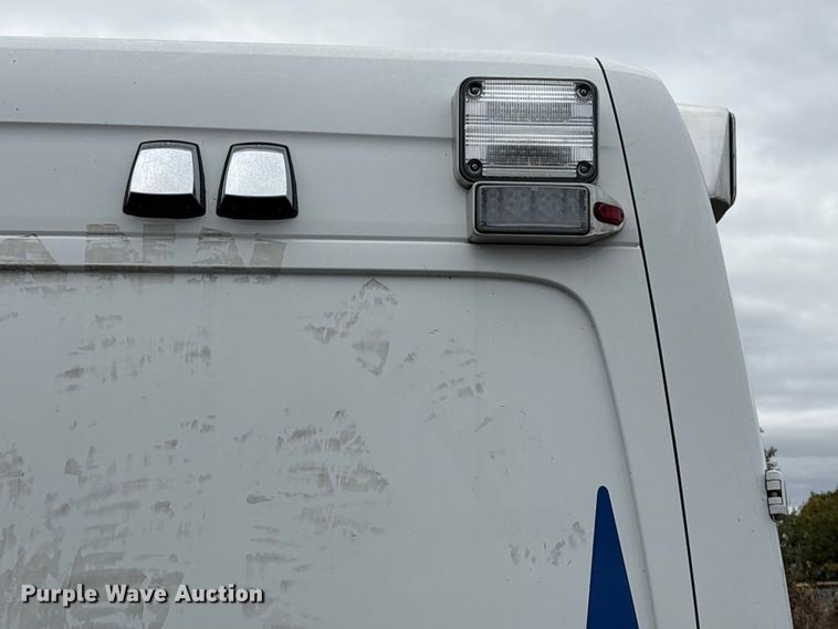 image for item EV2530 2012 Mercedes Benz Sprinter van