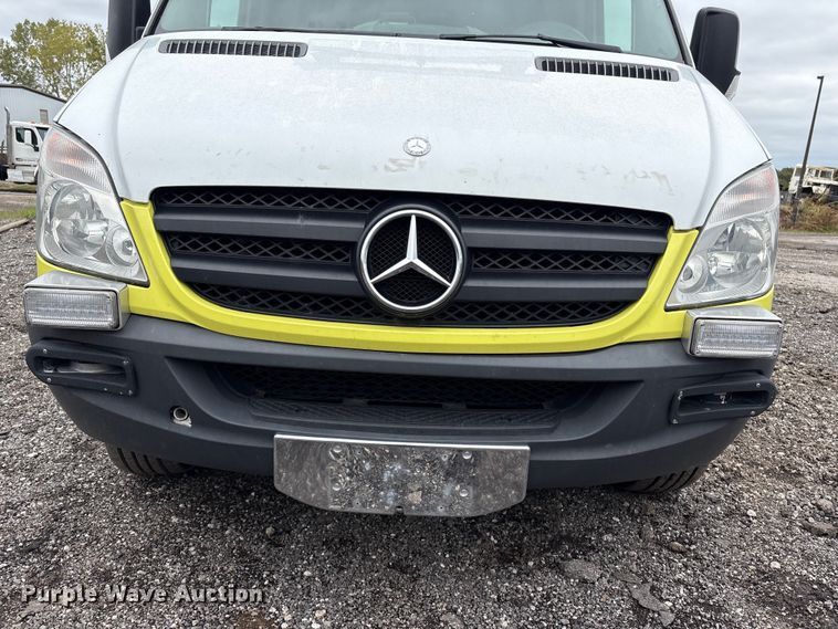 image for item EV2530 2012 Mercedes Benz Sprinter van