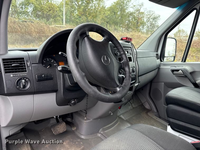 image for item EV2530 2012 Mercedes Benz Sprinter van