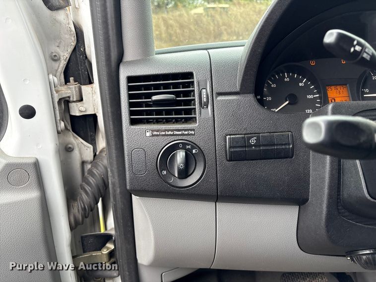 image for item EV2530 2012 Mercedes Benz Sprinter van