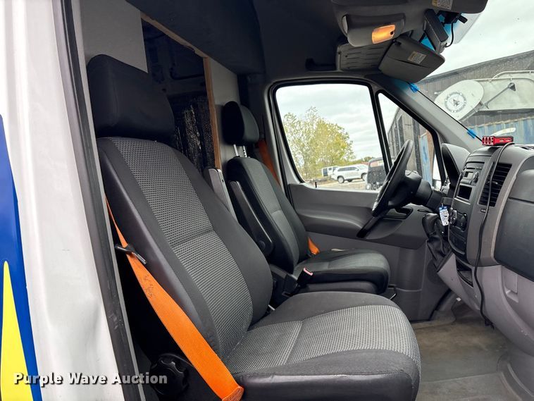 image for item EV2530 2012 Mercedes Benz Sprinter van