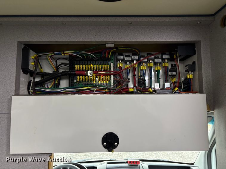 image for item EV2530 2012 Mercedes Benz Sprinter van