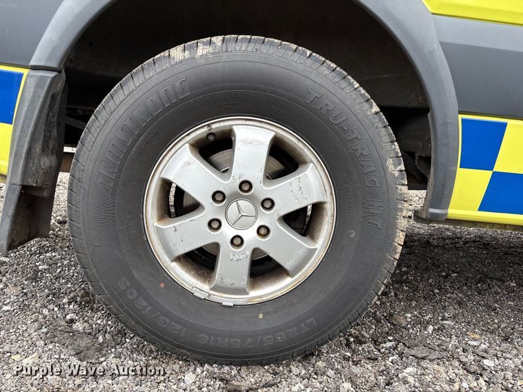 image for item EV2530 2012 Mercedes Benz Sprinter van