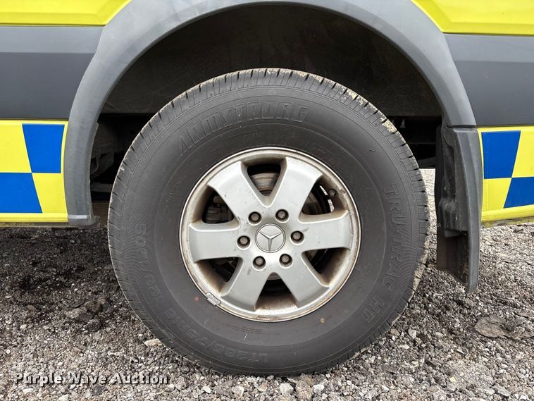 image for item EV2530 2012 Mercedes Benz Sprinter van