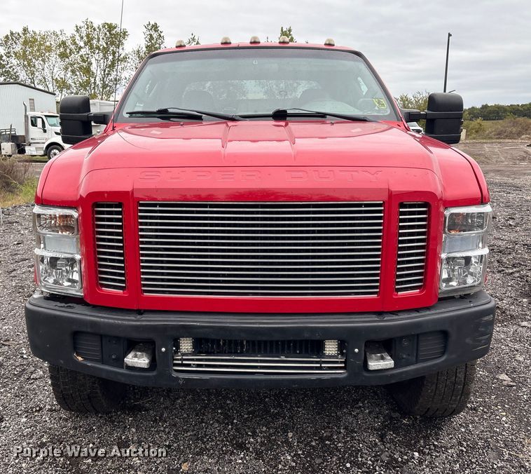 image for item EV2531 2008 Ford F350 Super Duty  Crew Cab pickup truck