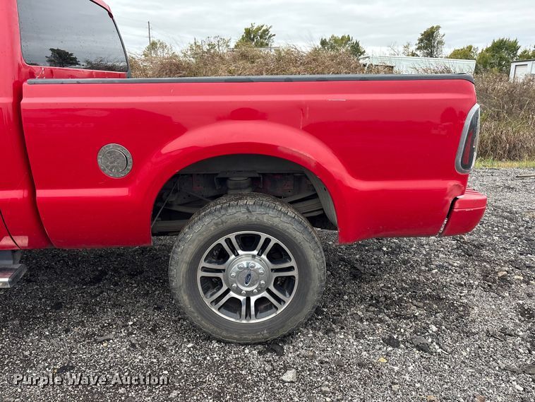 image for item EV2531 2008 Ford F350 Super Duty  Crew Cab pickup truck