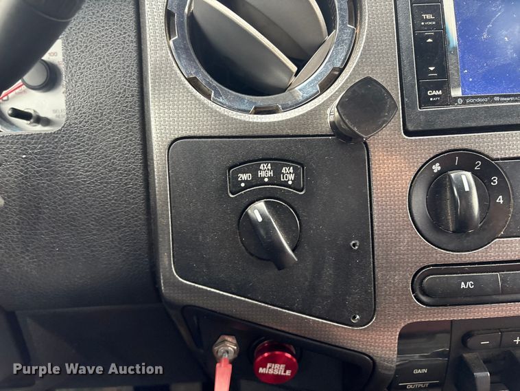 image for item EV2531 2008 Ford F350 Super Duty  Crew Cab pickup truck