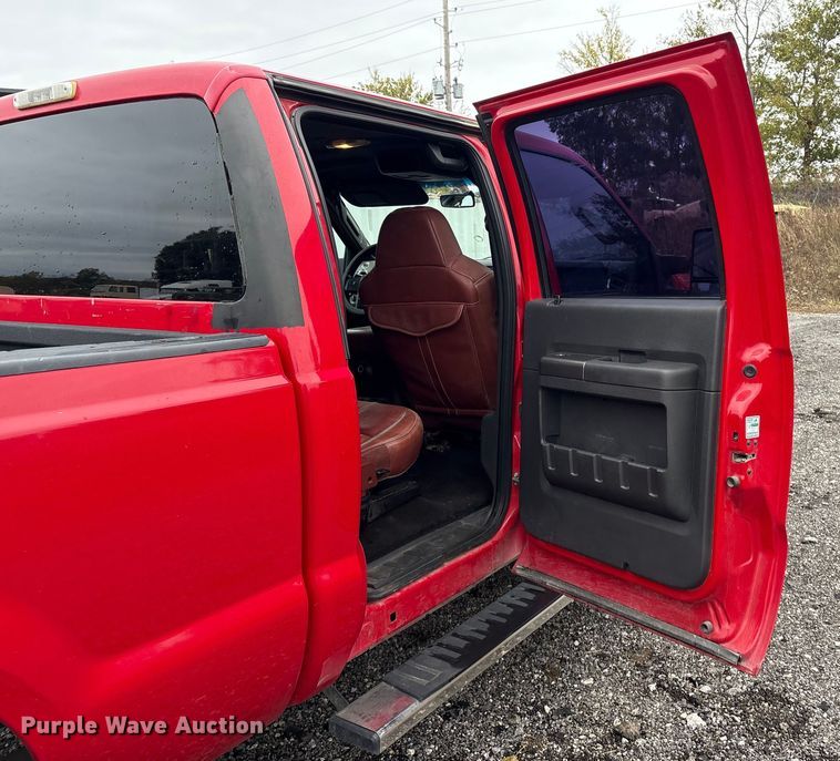 image for item EV2531 2008 Ford F350 Super Duty  Crew Cab pickup truck