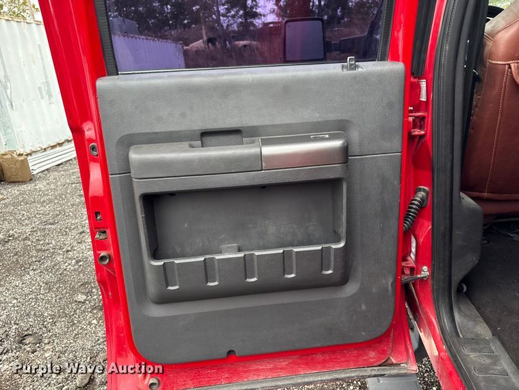 image for item EV2531 2008 Ford F350 Super Duty  Crew Cab pickup truck