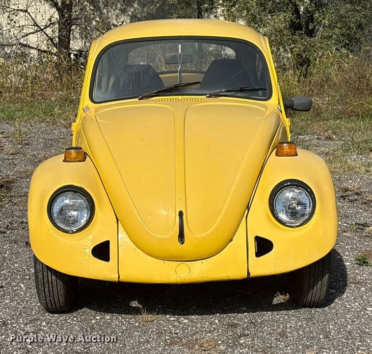 image for item EV2532 1976 Volkswagen Beetle 