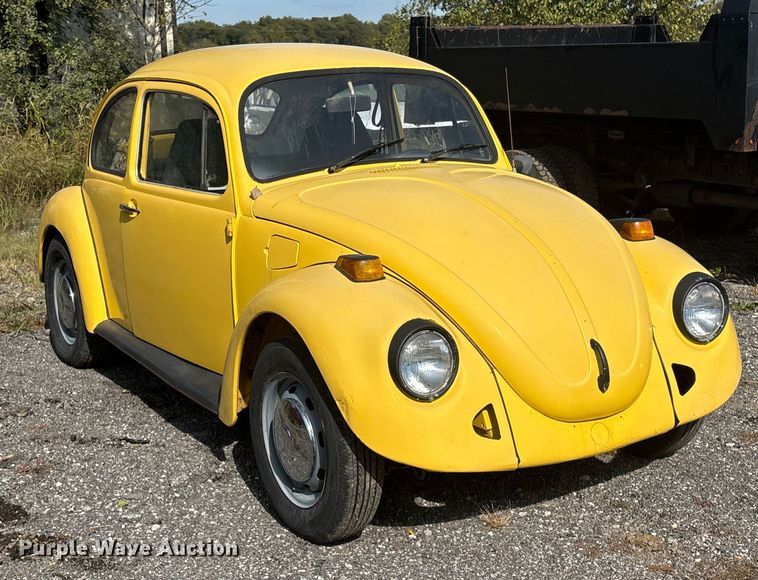 image for item EV2532 1976 Volkswagen Beetle 