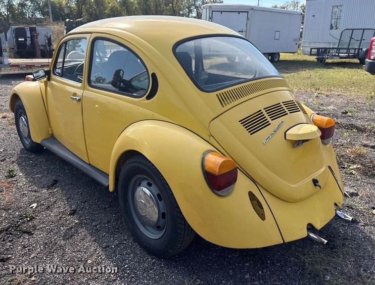 image for item EV2532 1976 Volkswagen Beetle 