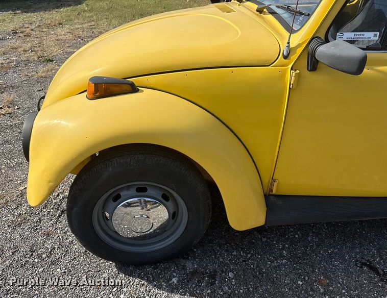 image for item EV2532 1976 Volkswagen Beetle 