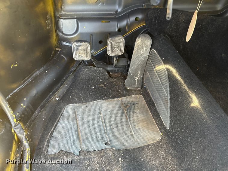 image for item EV2532 1976 Volkswagen Beetle 