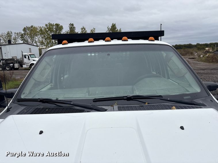 image for item EV2533 2008 Ford F550 Super Duty XL dump bed pickup truck