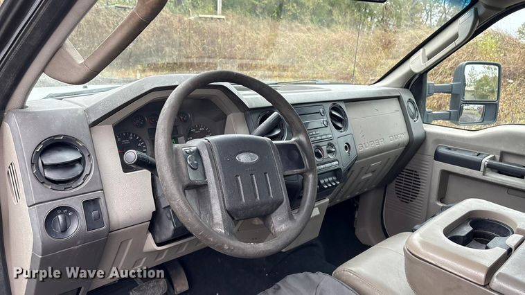 image for item EV2533 2008 Ford F550 Super Duty XL dump bed pickup truck