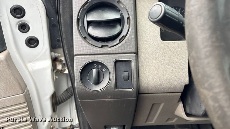 image for item EV2533 2008 Ford F550 Super Duty XL dump bed pickup truck