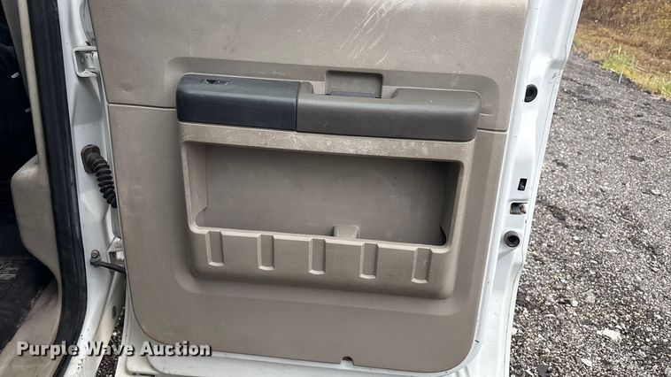 image for item EV2533 2008 Ford F550 Super Duty XL dump bed pickup truck