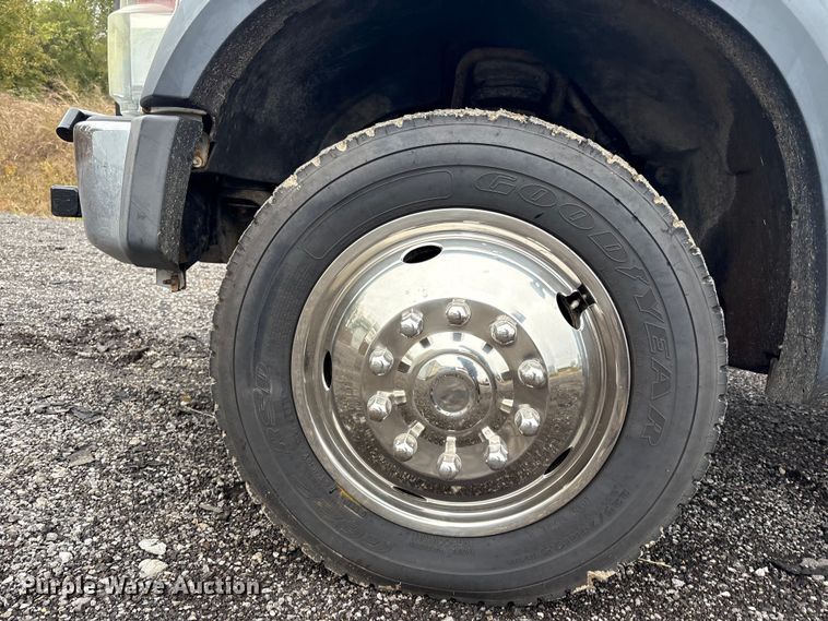 image for item EV2533 2008 Ford F550 Super Duty XL dump bed pickup truck