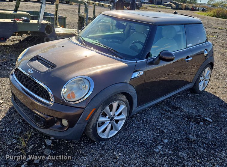 image for item EV2537 2011 Mini Cooper S 