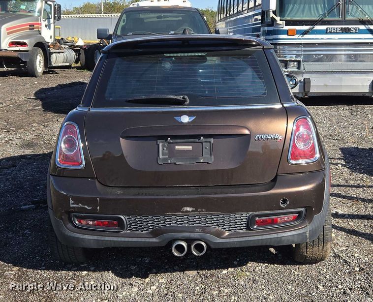 image for item EV2537 2011 Mini Cooper S 