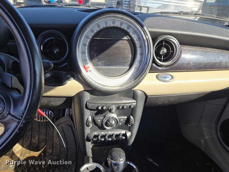 image for item EV2537 2011 Mini Cooper S 