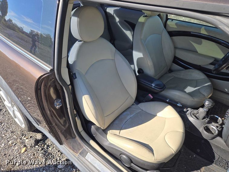 image for item EV2537 2011 Mini Cooper S 