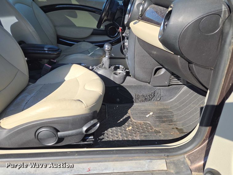 image for item EV2537 2011 Mini Cooper S 