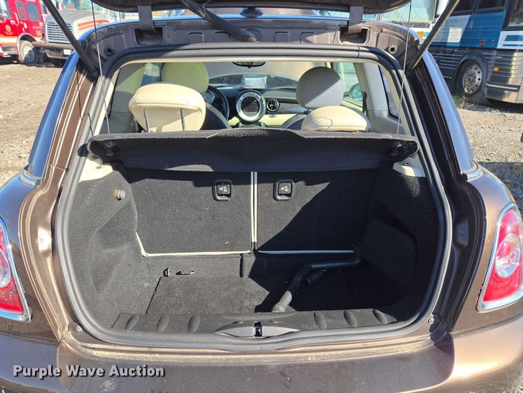 image for item EV2537 2011 Mini Cooper S 