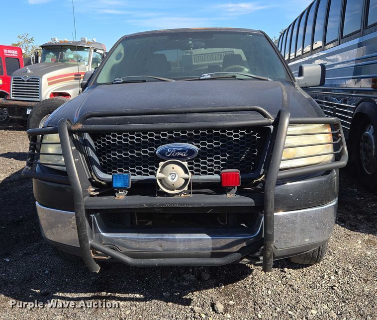 image for item EV2538 2005 Ford F150 XLT SuperCrew pickup truck